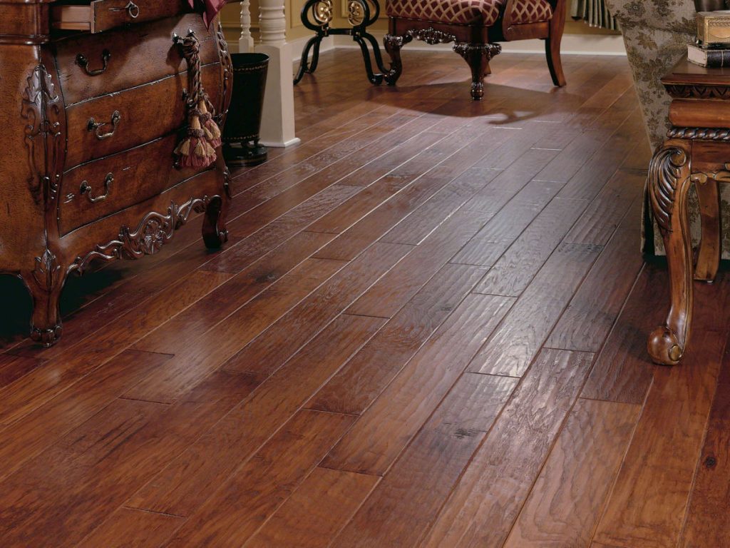 Hardwood flooring | Great Lakes Carpet & Tile